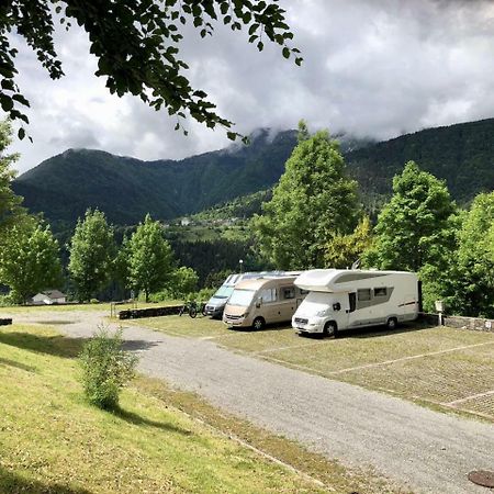 Camping & Caravan Zoncolan Ovaro Extérieur photo